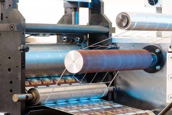 激光飛行切割 在線和靜態(tài)激光打標(biāo)機(jī)有什么區(qū)別?(圖2)