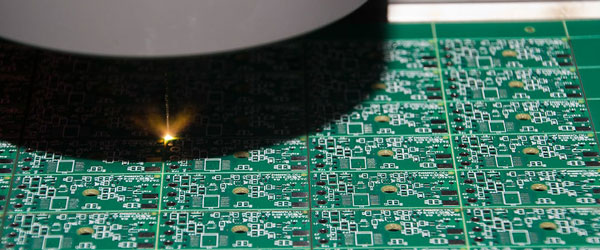 PCB激光切割 激光切割機不同的光源對PCB分板的影響(圖2)
