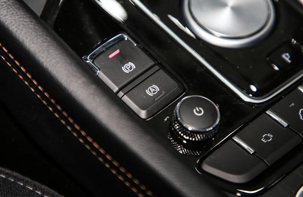 汽車標(biāo)識logo都是如何進(jìn)行打標(biāo)的？答案是用激光打標(biāo)機(jī)！(圖3)