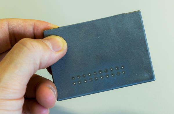 激光沖孔技術(shù)與傳統(tǒng)沖壓技術(shù)比較