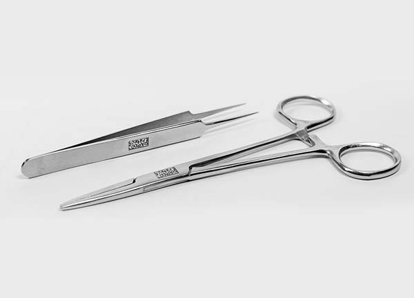 用于塑料醫(yī)療器械制造的紫外激光打標(biāo)(冷光源激光打標(biāo)機(jī))(圖3) 用于塑料醫(yī)療器械制造的紫外激光打標(biāo)(冷光源激光打標(biāo)機(jī))(圖3)